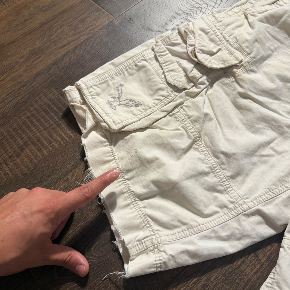 Vintage American Eagle Cargo Shorts Mens 33 Cream AE-3 Y2K Frayed Heavy Cotton - Picture 3 of 8